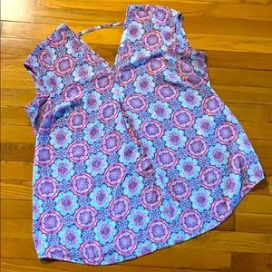 Fantastic, bright, fun top 😍